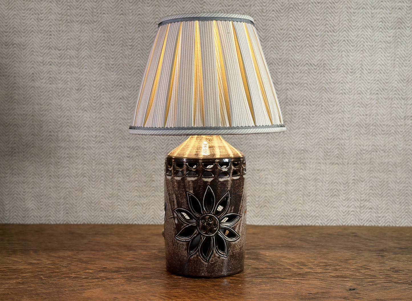 Contemporary & Midcentury Lamps