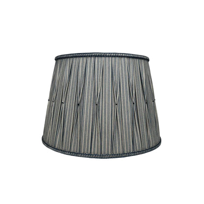 Open Box Pleat Shade