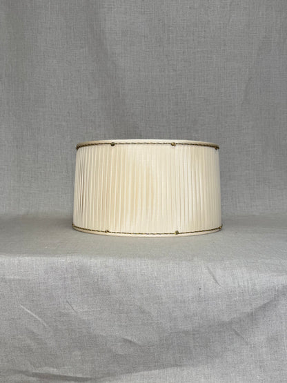 Overlapping Pleated Shade